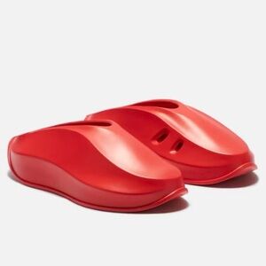 FCTRY LAb KNIGHT RNR Red Foam Runner Style Recovery Slides Womens 7 / Mens 5